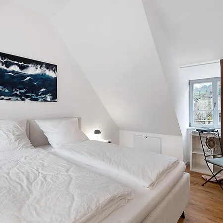 Altes Kutschhaus شقة